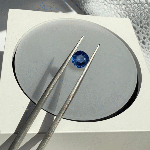 1.03 Unheated Blue Sapphire - Image 2